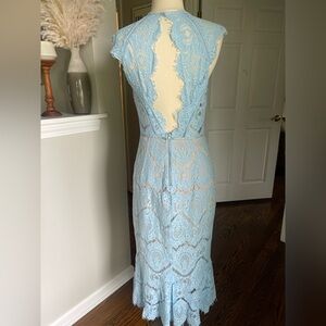 Vici light blue lace open back trumpet midi dress M